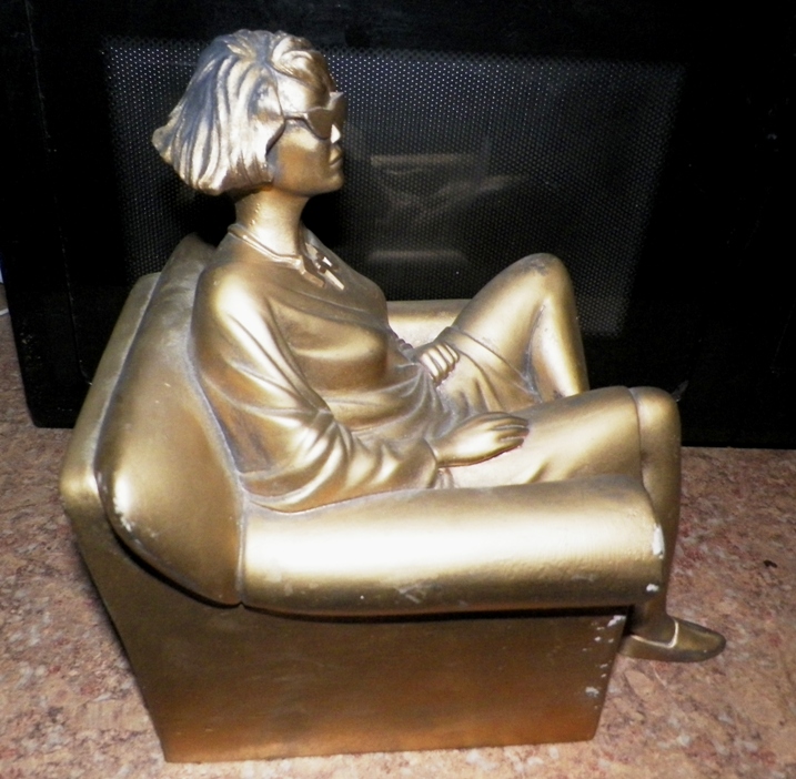 AA EBAY NEW A ART STATUE LADY IN A CHAIR 3AA.jpg