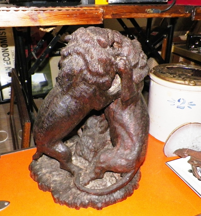 AA EBAY NEW A ART STATUE LIONS FIGHTING AA_AA resized.jpg