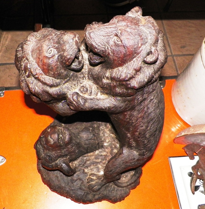 AA EBAY NEW A ART STATUE LIONS FIGHTING AB_A resized.jpg