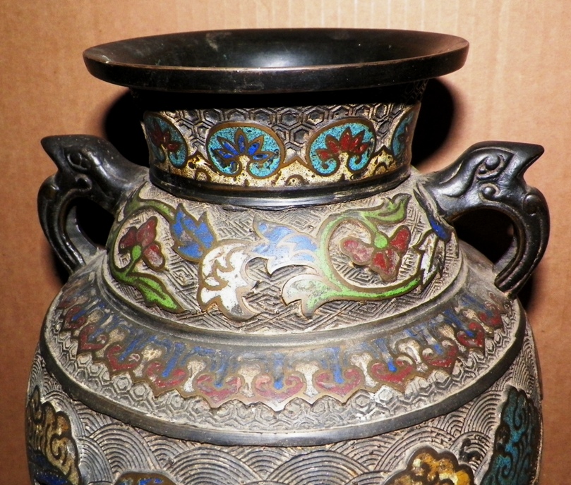 AA EBAY NEW A ART VASE APANESE CLOISONNE 4AA.jpg