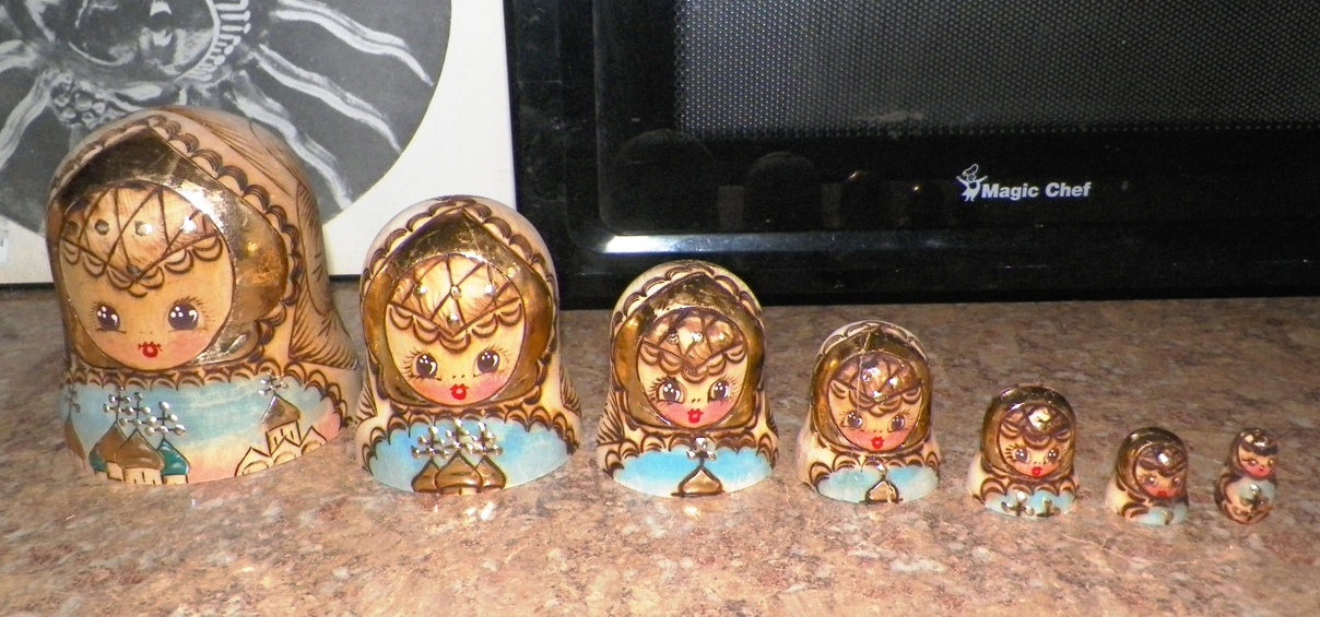 AA EBAY NEW A COLLECTIBLE EBAY DOLL NESTING RUSSIAN 5AA.jpg