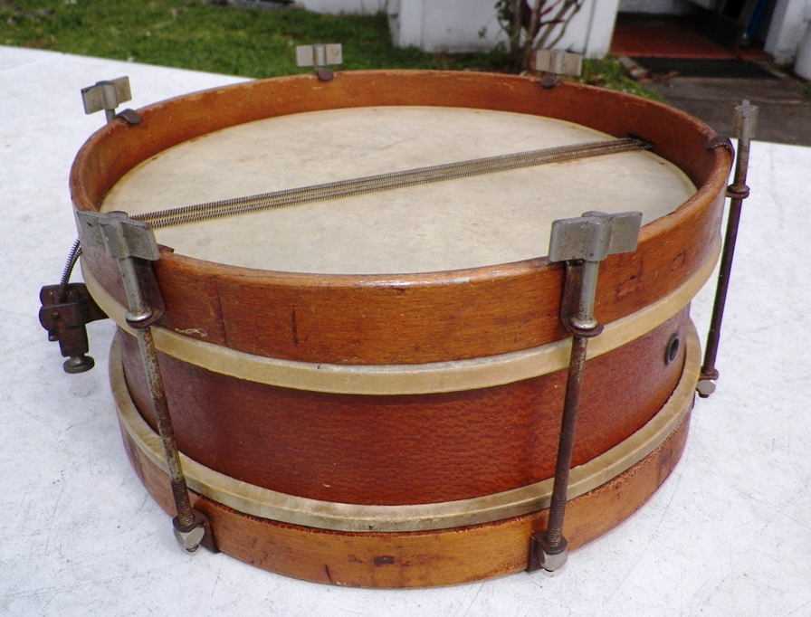 AA EBAY NEW A COLLECTIBLE EBAY DRUM VINTAGE 1AA.jpg