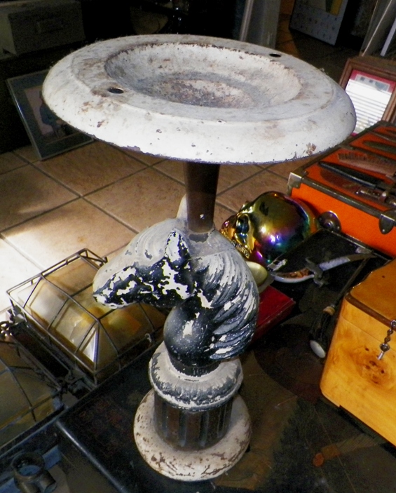 AA EBAY NEW A COLLECTIBLE EBAY EBAY ASHTRAY HORSE HEAD 2AA.jpg