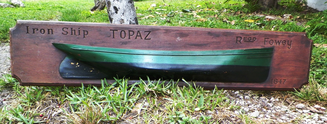 AA EBAY NEW A COLLECTIBLE EBAY EBAY BOAT HALF MODEL TROPAZ 1AA.jpg