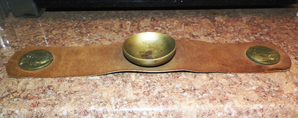 AA EBAY NEW A COLLECTIBLE EBAY EBAY BOWL AND MEDALLIANS 1A.jpg