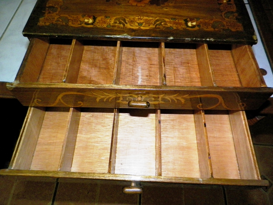 AA EBAY NEW A COLLECTIBLE EBAY EBAY BOX 2 DRAWER 5AA.jpg