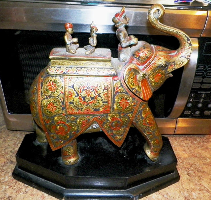 AA EBAY NEW A COLLECTIBLE EBAY EBAY BUDDHA ELEPHANT WITH RIDERS 2AA.jpg