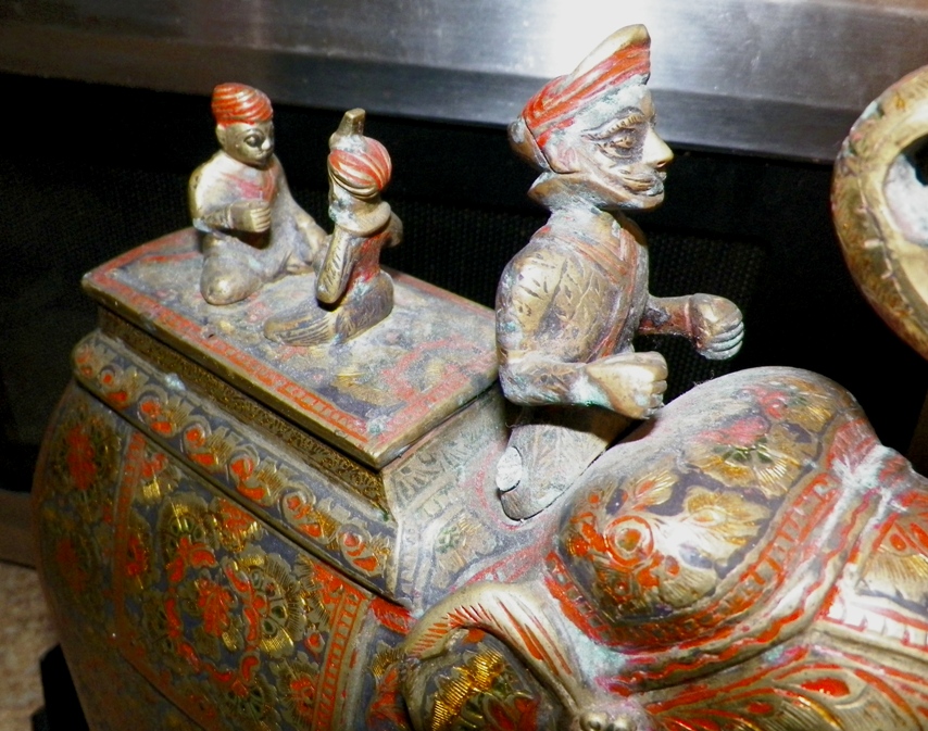 AA EBAY NEW A COLLECTIBLE EBAY EBAY BUDDHA ELEPHANT WITH RIDERS 2AA_AA.jpg