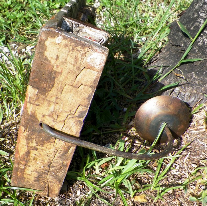 AA EBAY NEW A COLLECTIBLE EBAY EBAY BUDDHA HAND CARVED SHRINE WITH CANDLE HOLDER 5AA.jpg