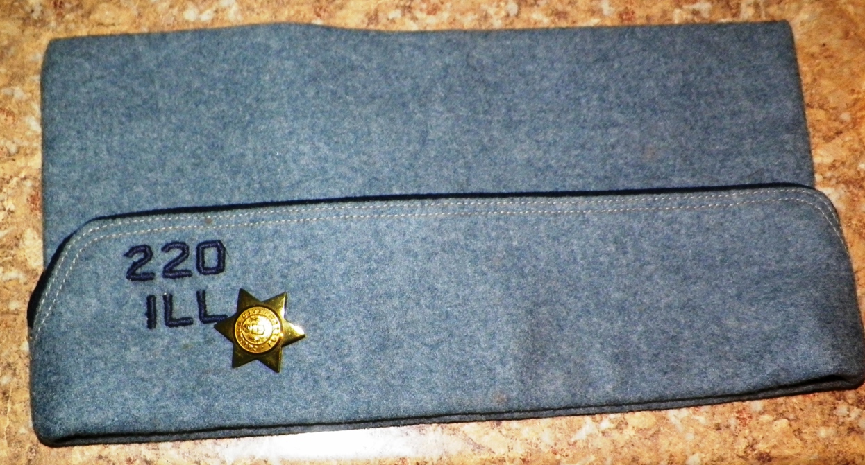 AA EBAY NEW A COLLECTIBLE EBAY EBAY CAP WOOL WITH COP BADGE MEDAL 1AA.jpg