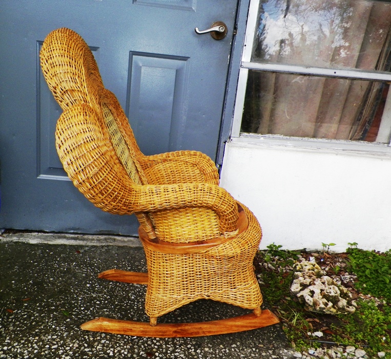 AA EBAY NEW A COLLECTIBLE EBAY EBAY CHAIR RATTAN WICKER ROCING CHAIR 1A_AAA.jpg