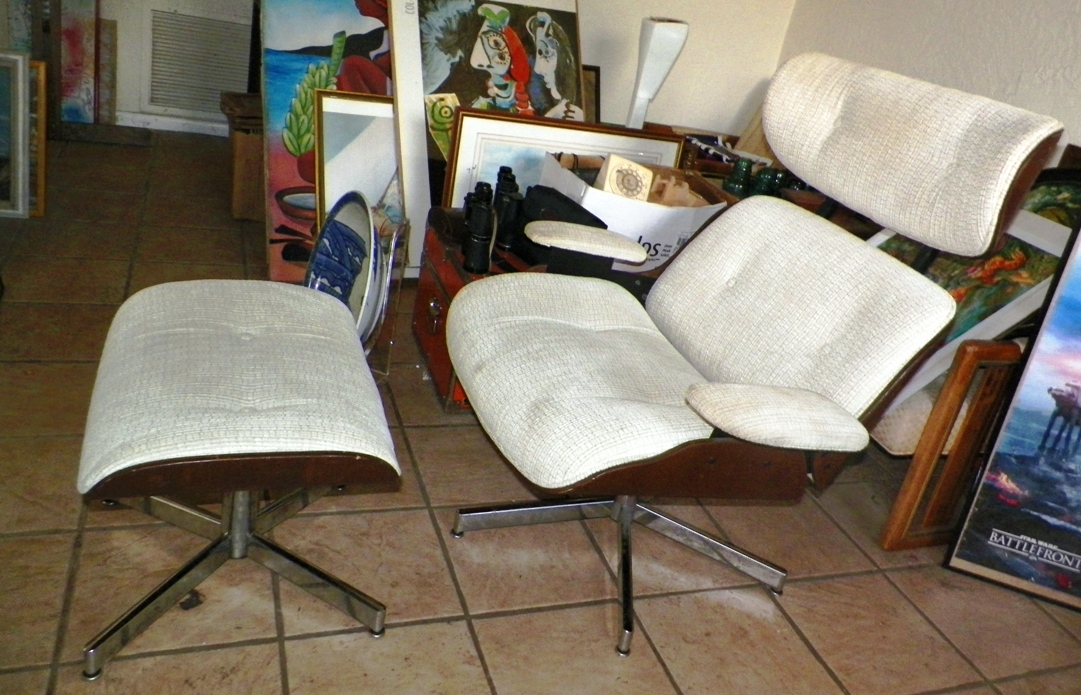 AA EBAY NEW A COLLECTIBLE EBAY EBAY CHAIR REPRODUCTION EAMES LOUNGER 1AA.jpg