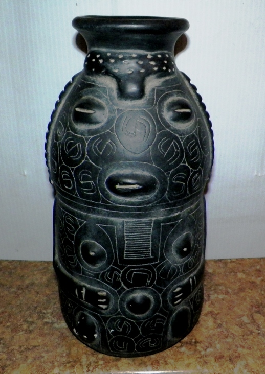 AA EBAY NEW A COLLECTIBLE EBAY EBAY POTTERY FACE VASE 1AA.jpg