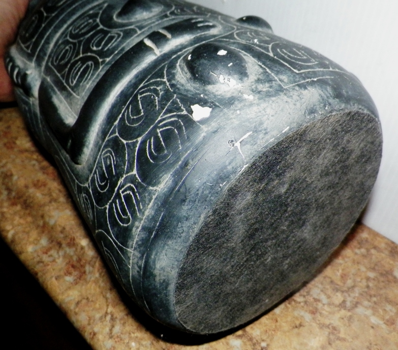 AA EBAY NEW A COLLECTIBLE EBAY EBAY POTTERY FACE VASE 5AA.jpg