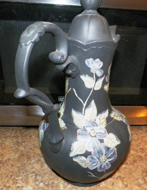 AA EBAY NEW A COLLECTIBLE EBAY EBAY POTTERY PITCHER 1958 2AA.jpg