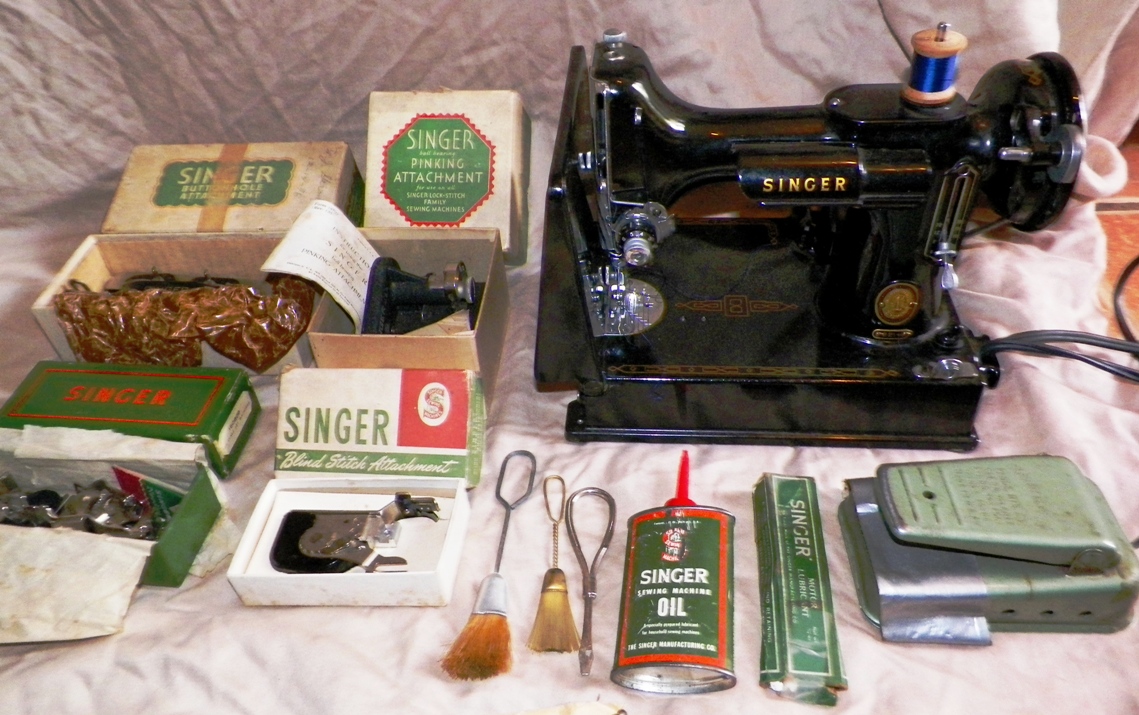 AA EBAY NEW A COLLECTIBLE EBAY EBAY SEWING MACHINE 221 1AA.jpg