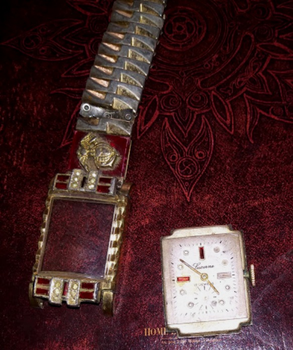 AA EBAY NEW A COLLECTIBLE EBAY EBAY WATCH LUCERNE 3AA.jpg