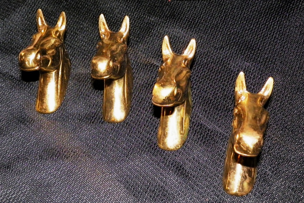 ANY INFO ON ANTIQUE HORSE BIT & BRASS HORSE HEADS Antiques Board