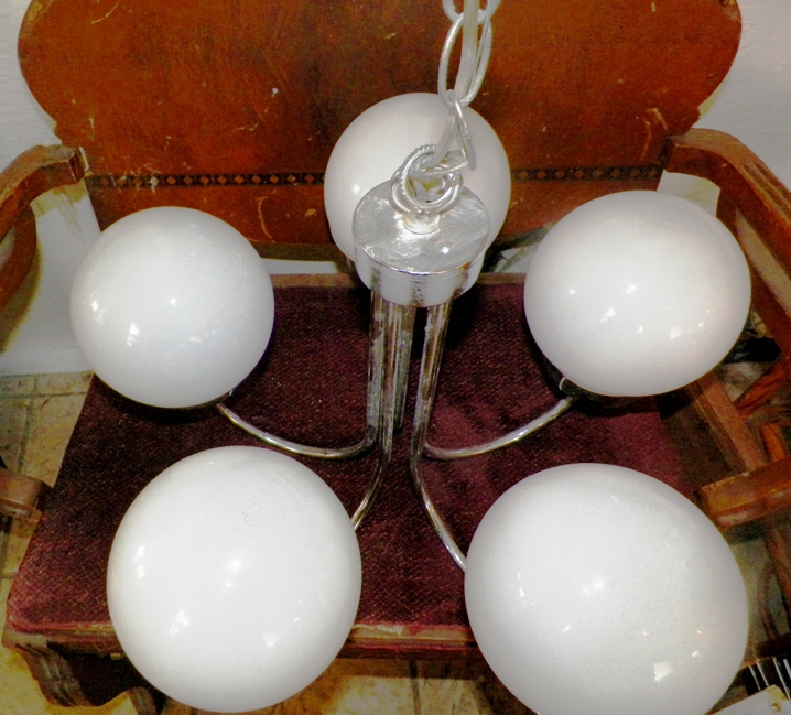AA EBAY NEW A COLLECTIBLE EBAY LAMP CHANDELIER CHROME & MILK GLASS 2AA resized.jpg