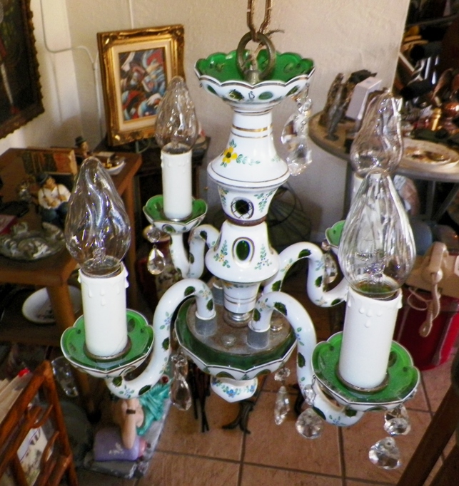 AA EBAY NEW A COLLECTIBLE EBAY LAMP CHANDELIER CUT TO GREEN 1A_A_AA.jpg