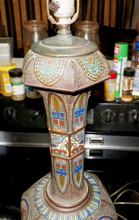 AA EBAY NEW A COLLECTIBLE EBAY LAMP ORIENTAL ENAMEL 3AA.jpg