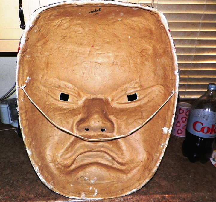 AA EBAY NEW A COLLECTIBLE EBAY MASK MARDI GRAS 22 X 17 2AA.jpg