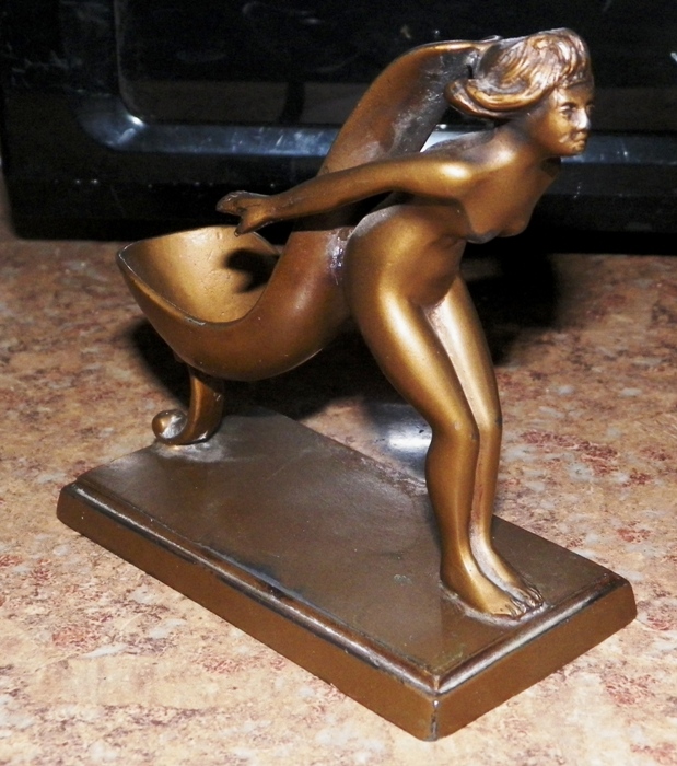 AA EBAY NEW A COLLECTIBLE EBAY PIPE HOLDER ART DECO 3AA.jpg