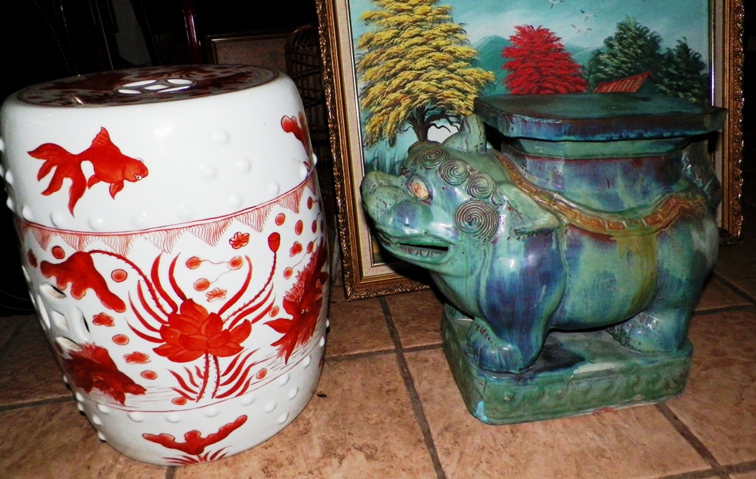 AA EBAY NEW A COLLECTIBLE EBAY POTTERY GARDEN STOOL A A GROUP 1A_A resized.jpg