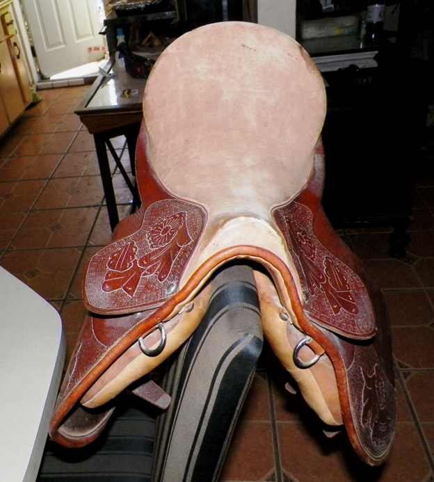 AA EBAY NEW A COLLECTIBLE EBAY SADDLE 4AAA.jpg
