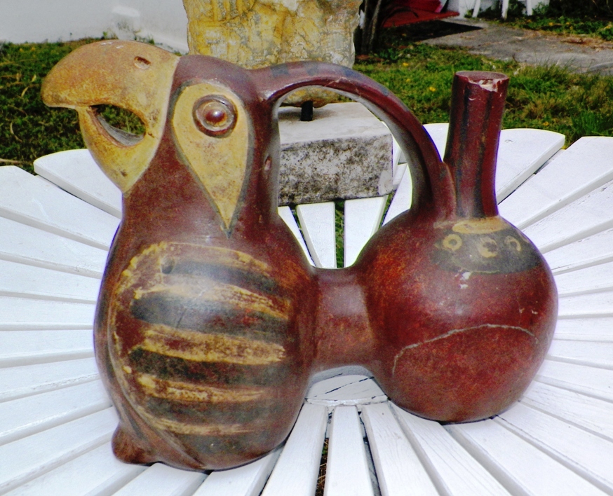 AA EBAY NEW A COLLECTIBLE POTTERY SMITHSONIUM BIRD FIGURE 1_A RESIZED.jpg