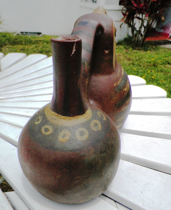 AA EBAY NEW A COLLECTIBLE POTTERY SMITHSONIUM BIRD FIGURE 1_DA RESIZED.jpg