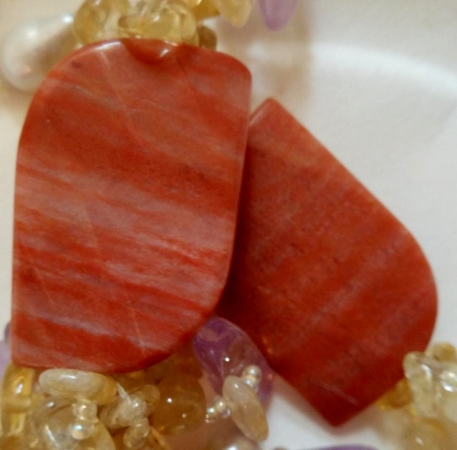 Agate Close (640x631).jpg