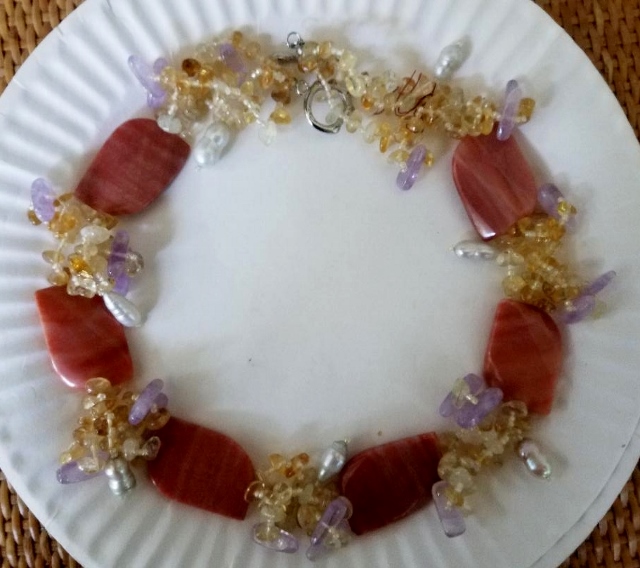 Agate Necklace 1 (640x568).jpg