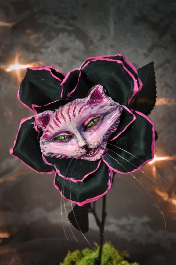 Alice-in-Wonderland-Talking-Flowers-Dissapearring-Cheshire-Cat.jpg