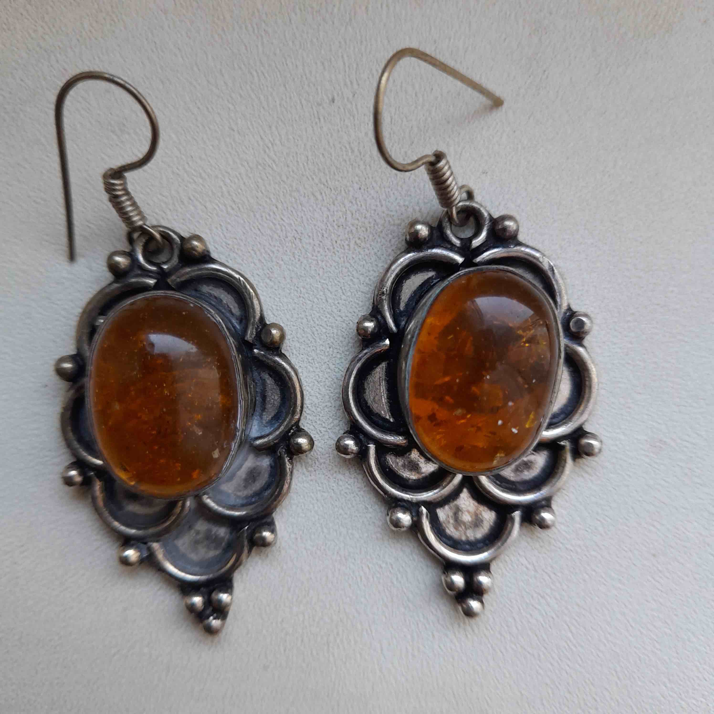 Amber earrings7.jpg