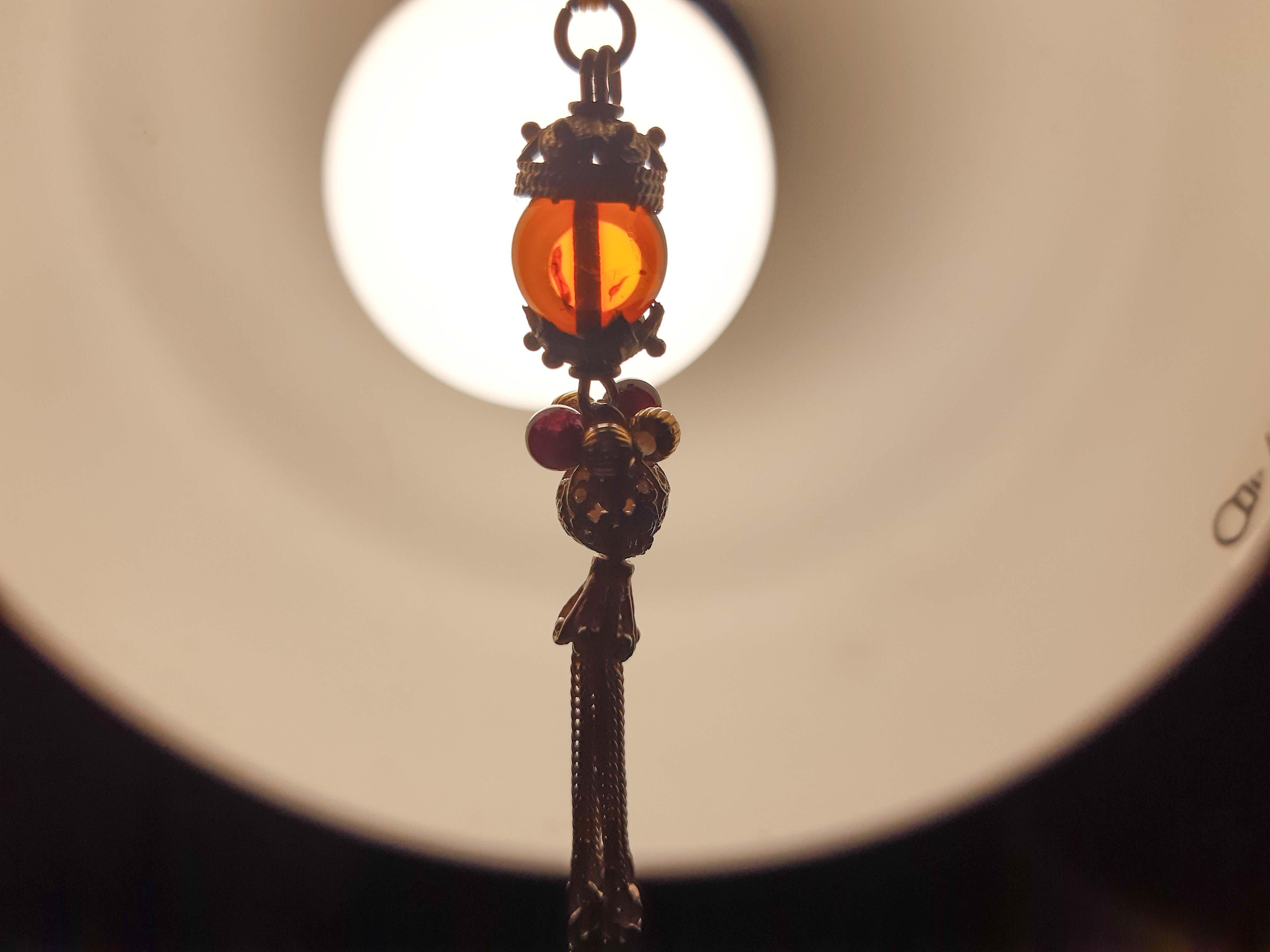 Amber necklance (3 of 8).jpg