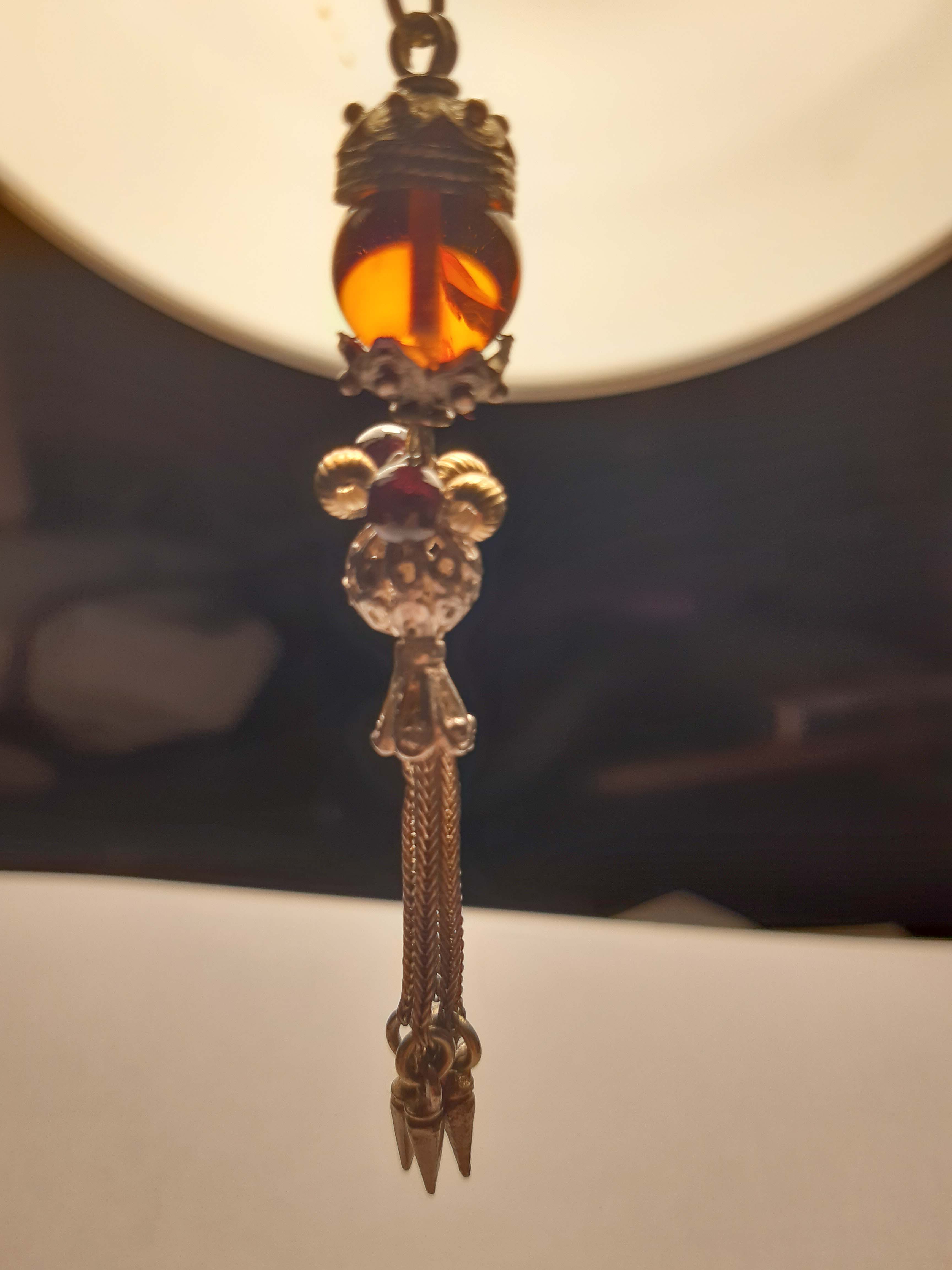 Amber necklance (5 of 8).jpg