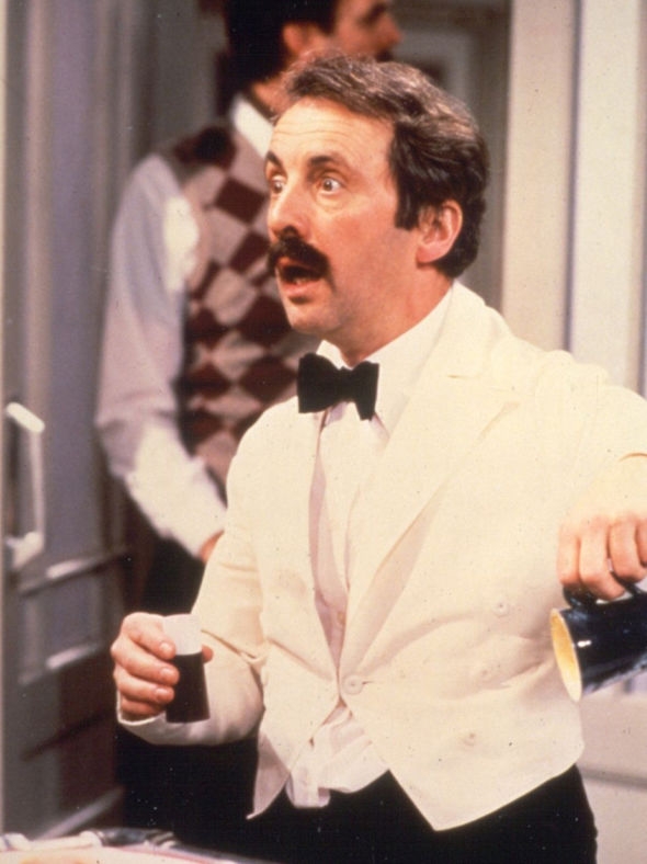 Andrew-Sachs-as-Manuel-741643.jpg
