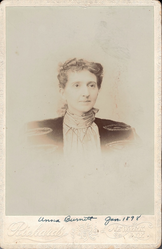 Anna Burnett 1898 (520x800).jpg