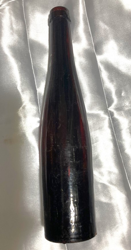 Antique Bottle 1 - JPG.jpg