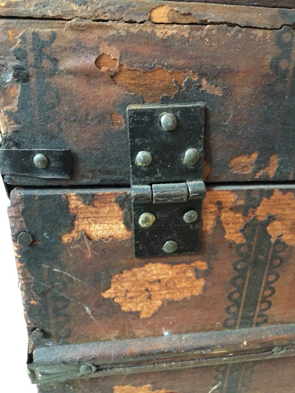 ANTIQUE DOLL CHEST - 5.jpg