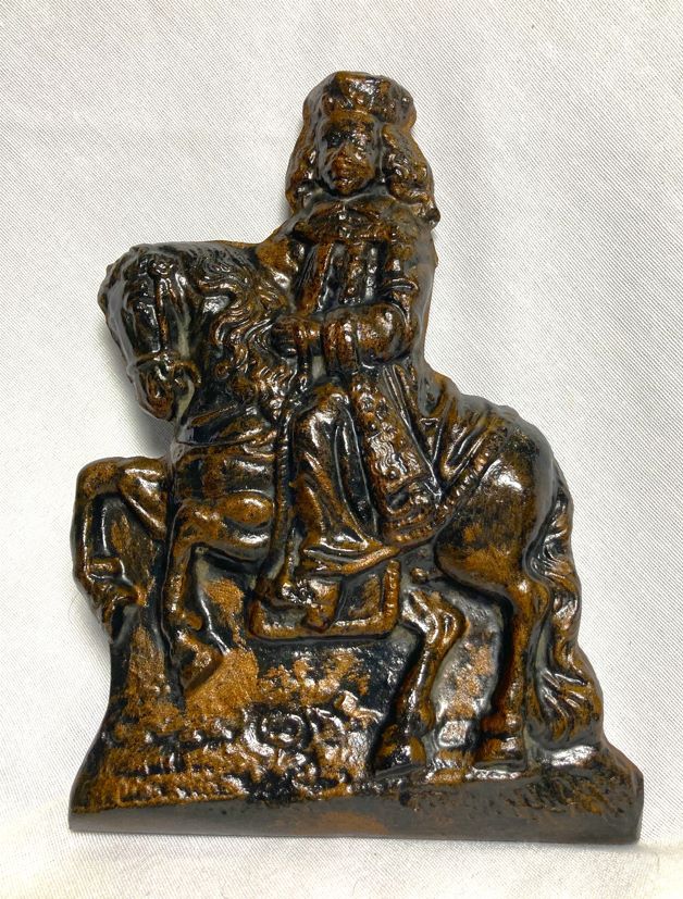 Antique King George III Resin or Wood Wall Plaque - 01A.jpg