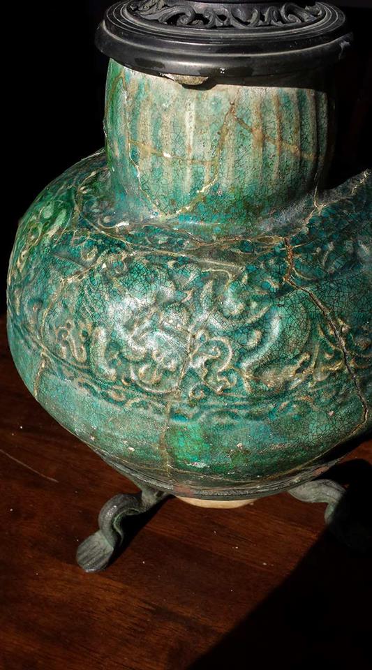 antique lamp close up of detailing.jpg