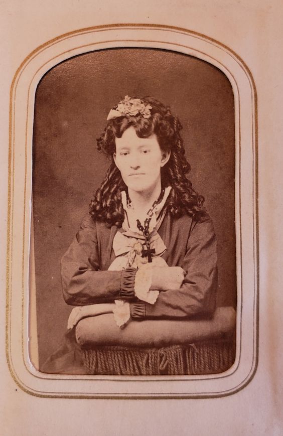 ANTIQUE PHOTOS 3.jpg