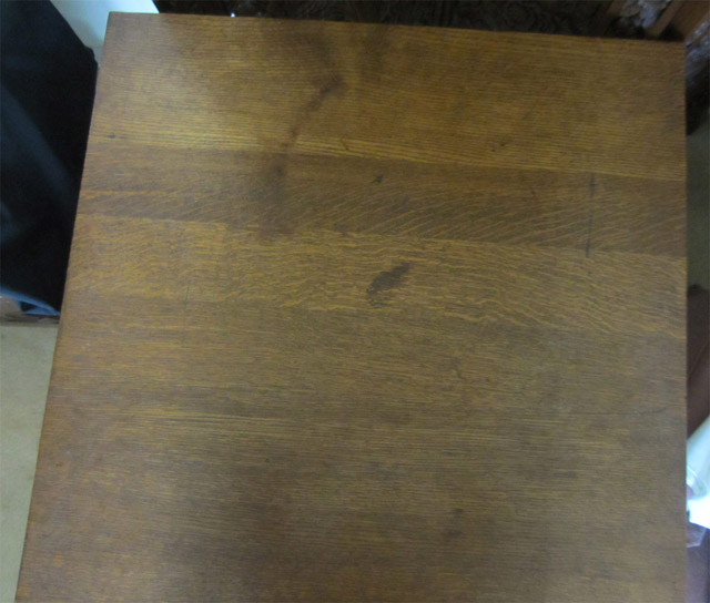 antique table top3 640.jpg