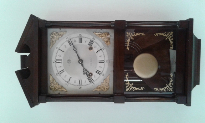 Antique+wall+clock+Battaramulla-848503_b_da4b8baab101fd0b4695f88fa1dfdb5b.jpg