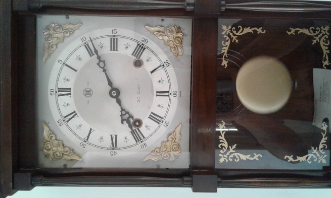 Antique+wall+clock+upload+images-848503_b_33bfaf200b26db6fba4dfc53039bbe5f.jpg