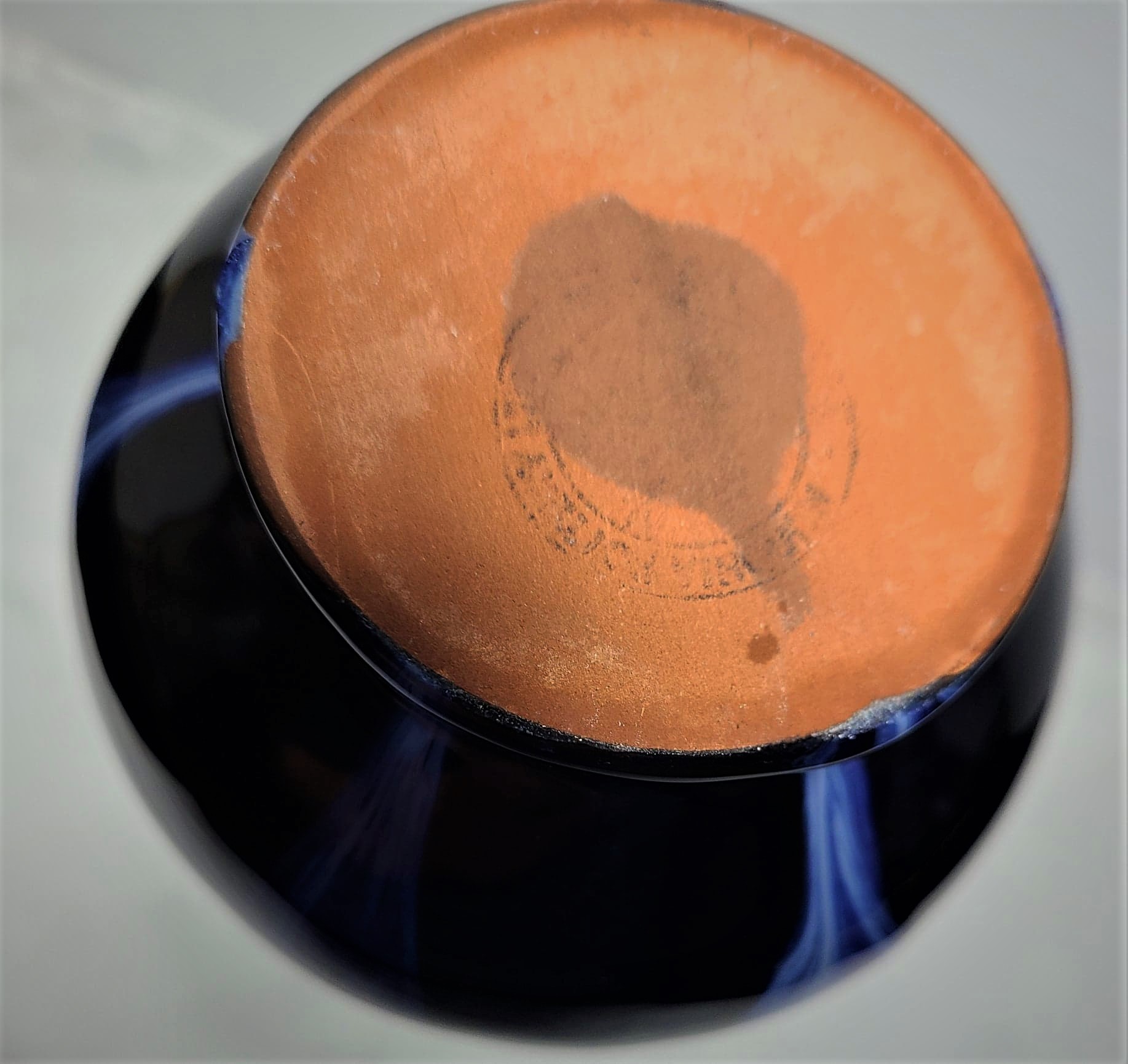 Antiquers blue vase bottom.jpg