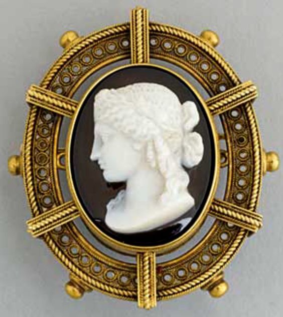 Ariadne Castellani setting.jpg