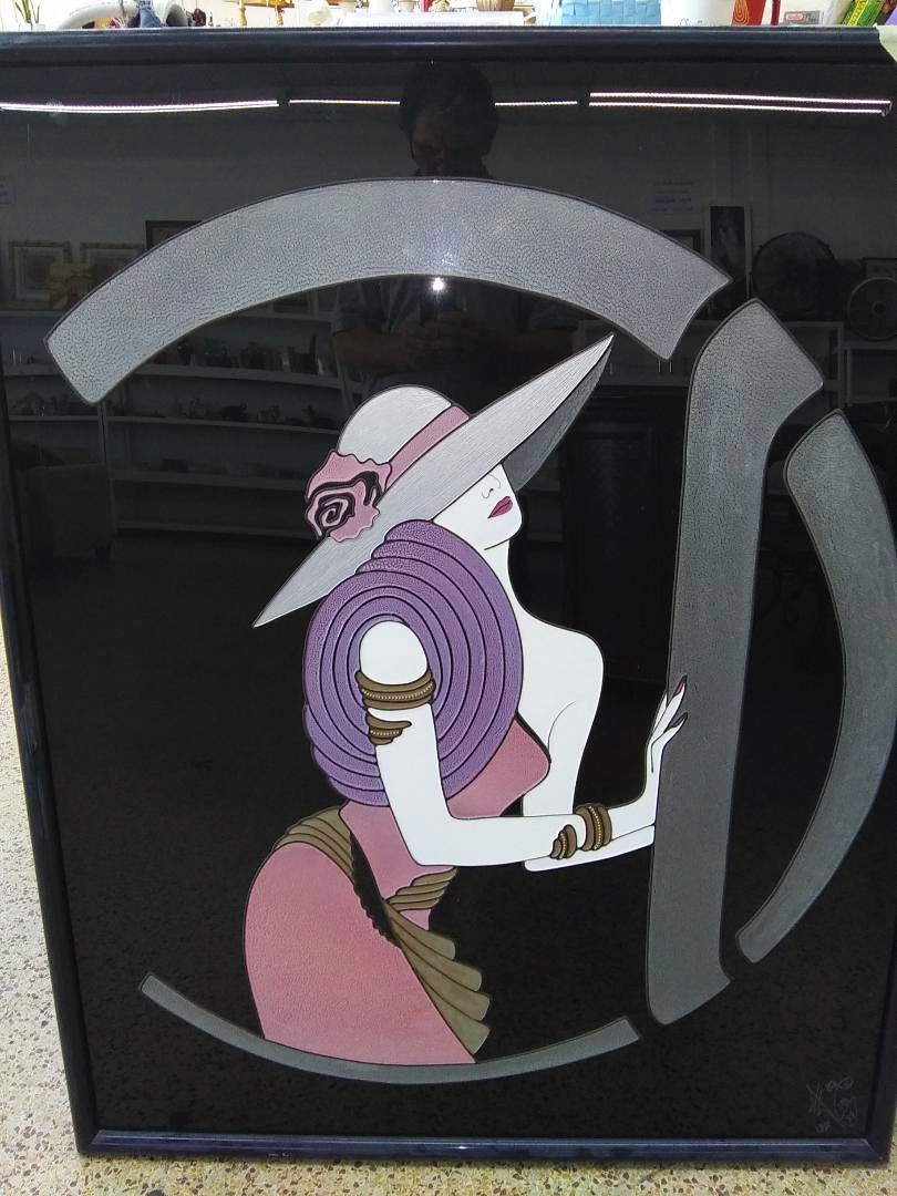 ART ACRYLIC DECO LADY 1AA.jpg